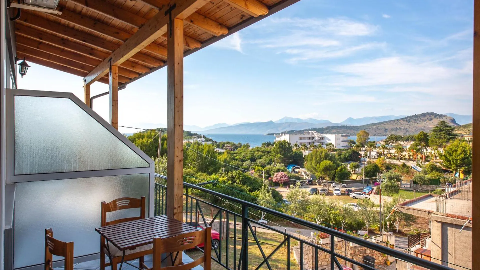***  Noemi'S Hotel Ксамил Албания