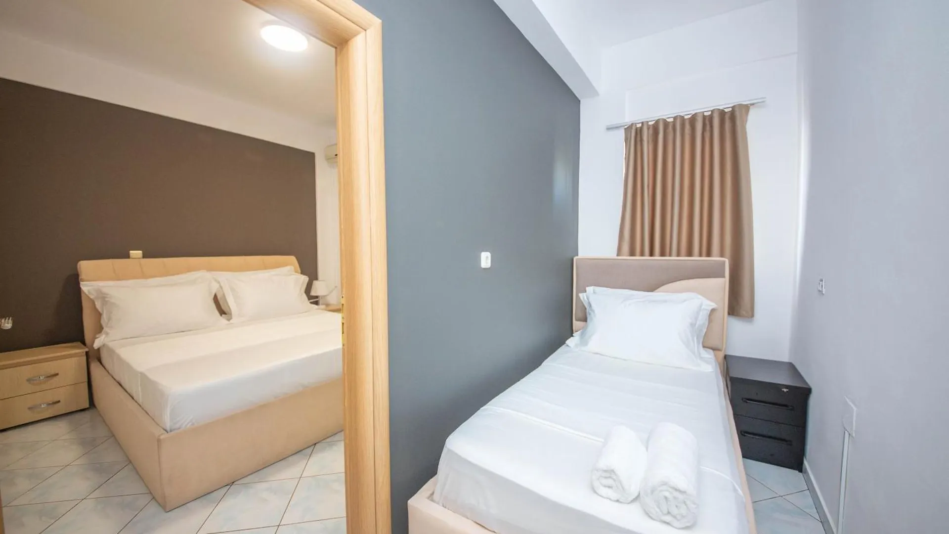 Noemi'S Hotel Ксамил