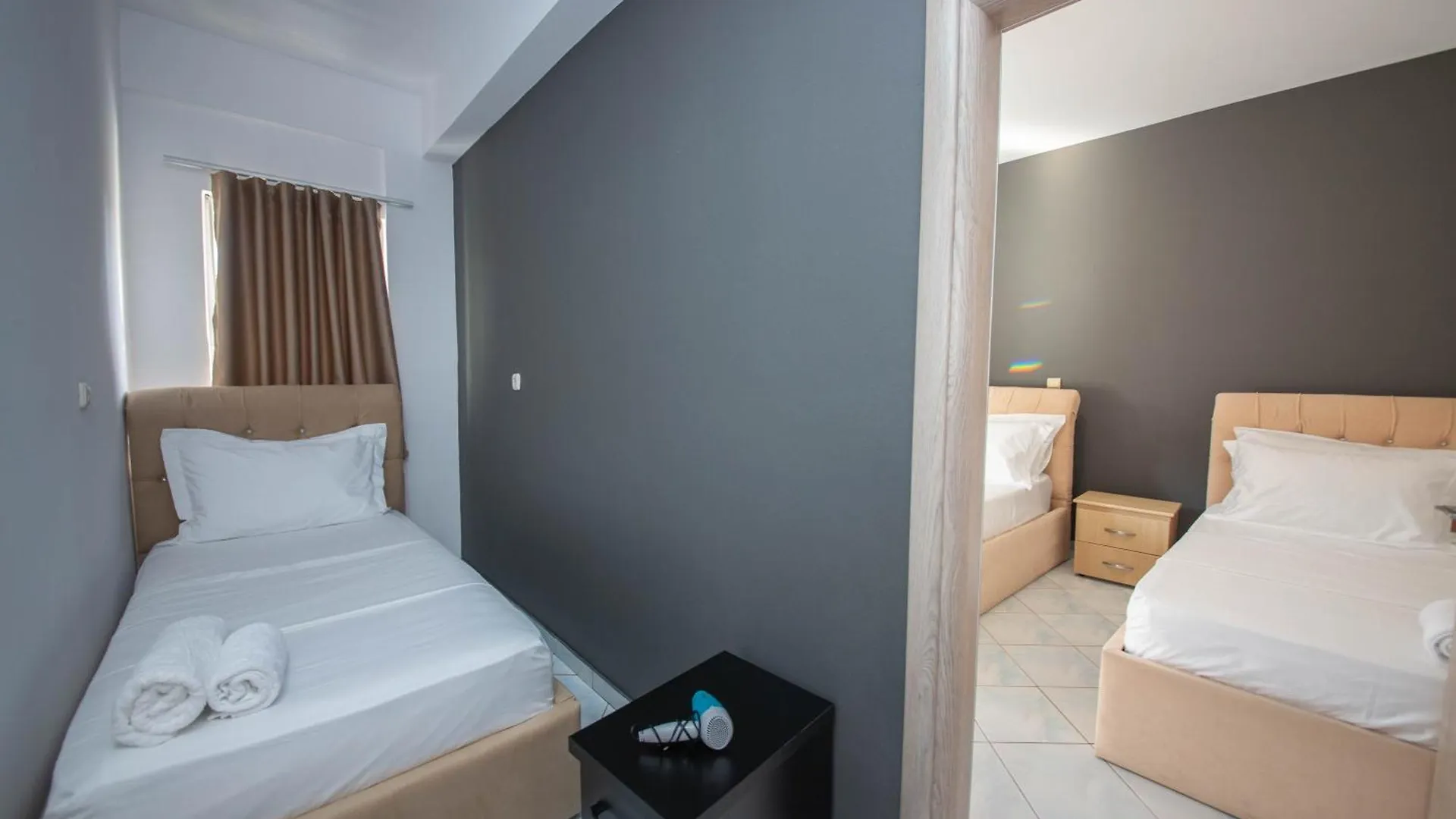 Noemi'S Hotel Ксамил 3*,  Албания
